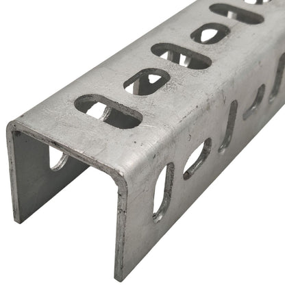 3 mm dick U Profil Stahl verzinkt, Lochschiene