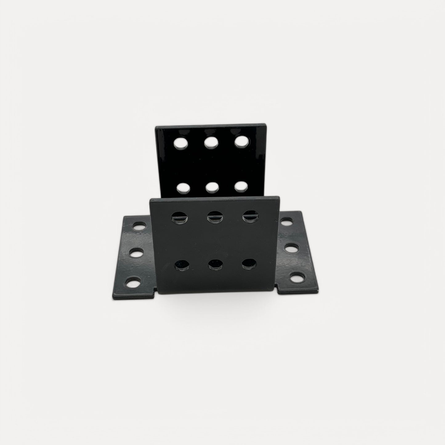 4 mm dicke Pfostenträger aus Stahl in schwarz