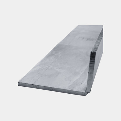 Profilé en L à côtés inégaux