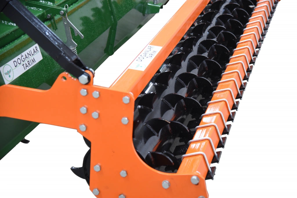 Rotationsfräse 300 cm lang für professionelle Bodenbearbeitung